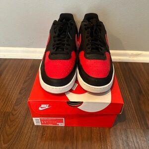 Nike Men's Red and Black Sneakers